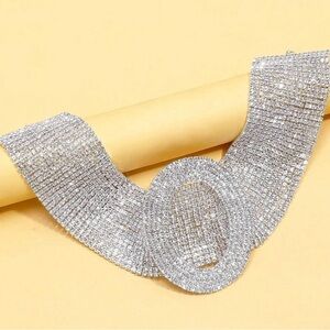 Sparkly Silver Chocker Brand New